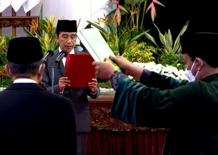 Presiden Lantik Menteri dan Wamen Kabinet Indonesia Maju