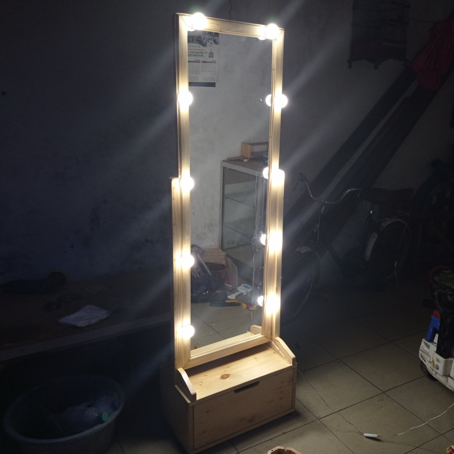 [Giegee Craft] Vanity Mirror With Storage
