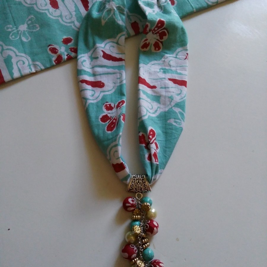 Kalung Batik Sriwedari