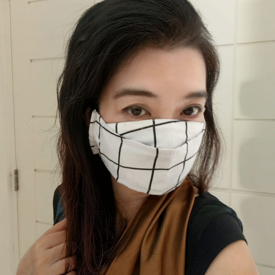 Masker Kain  3D Monochrom Mangkok Polos Custom Set isi 5 Gesyal. Pola nyaman dipakai