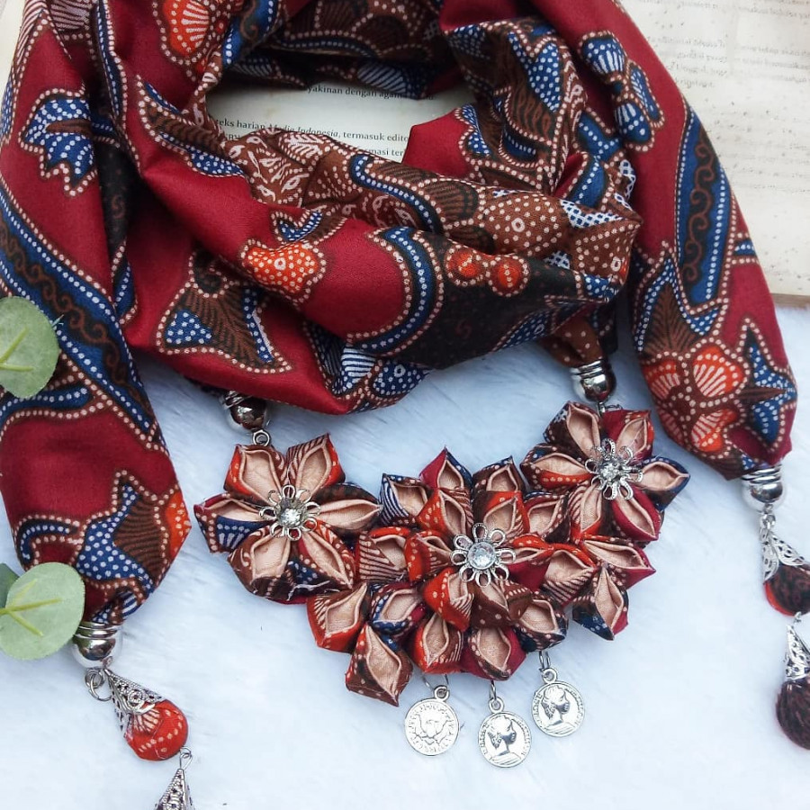 Kalung batik scarf SAKURA maroon