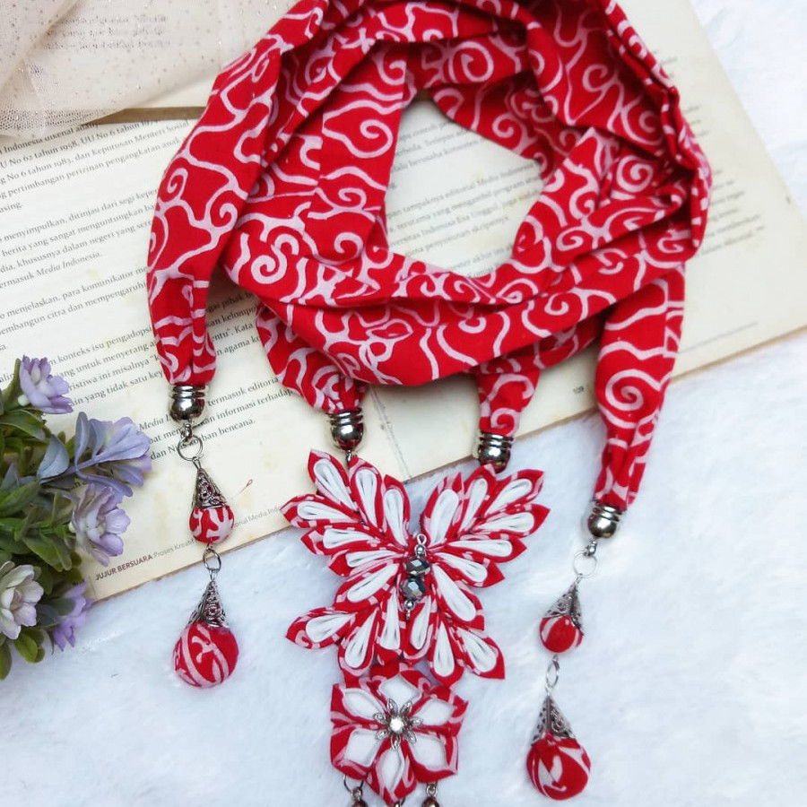 Kalung batik scarf BUTTERFLY  Red