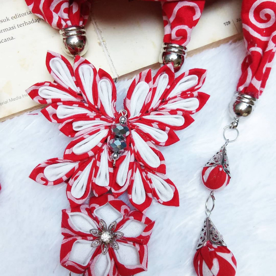 Kalung batik scarf BUTTERFLY  Red