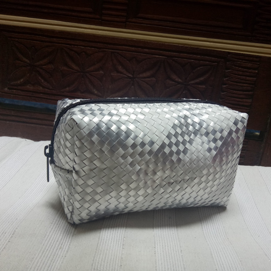 Tas daur ulang / recycle bag - Ayuna (Toiletries Bag)