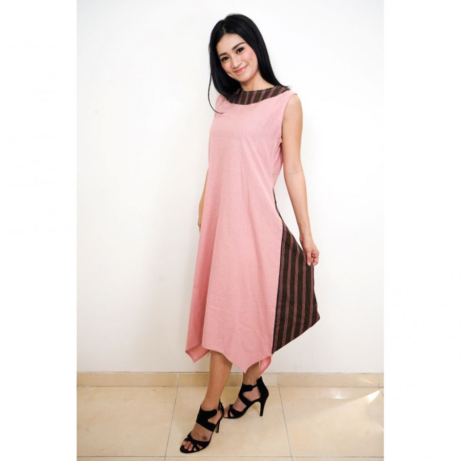 GESYAL Asimetris Lurik Linen Kelereng Midi Dress Wanita - Pink