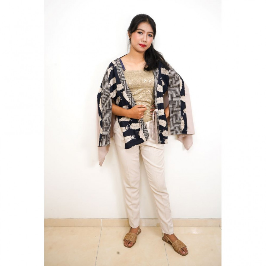 GESYAL Cardigan Tunik Kimono Motif Batik Bohemian Outer - Cream