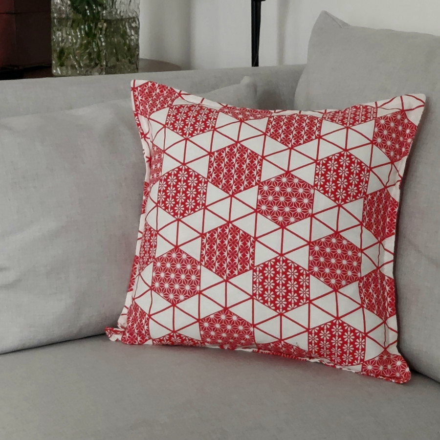 Cushion Cover Campursari 40x40 - Merah