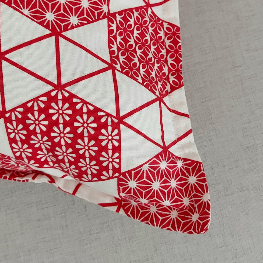 Cushion Cover Campursari 40x40 - Merah