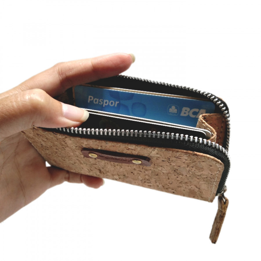Coin card zipper / dompet kecil / tempat kartu / koin / unisex / cork - LightenUp