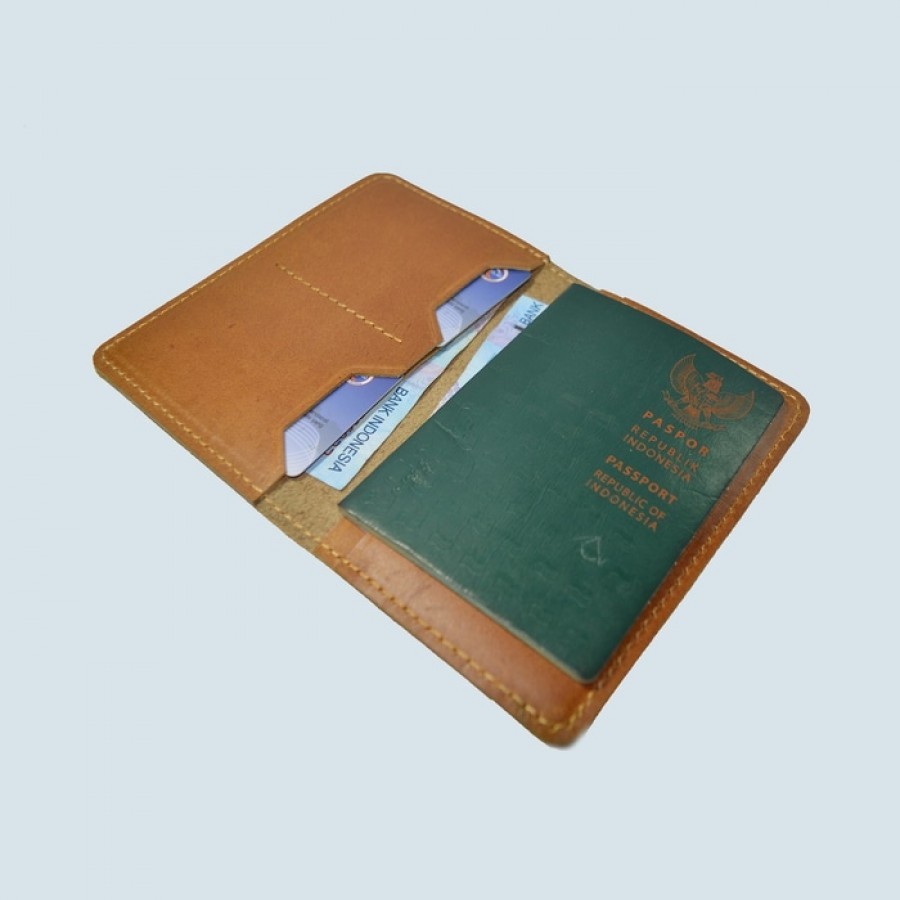 Dompet Passport simpel kulit sapi asli warna tan (Passport Cover)