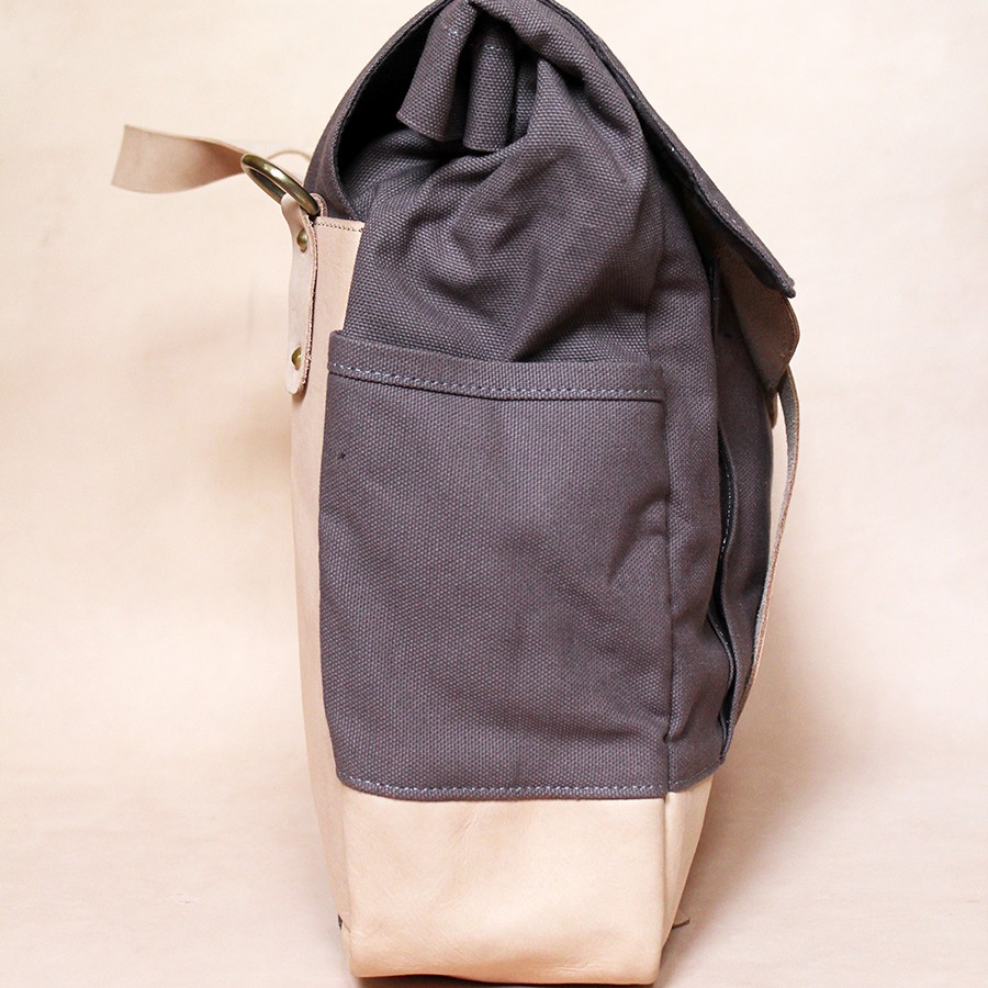 Holarocka "Apollo 03" Vegtan Leather x Canvas Messenger Bag