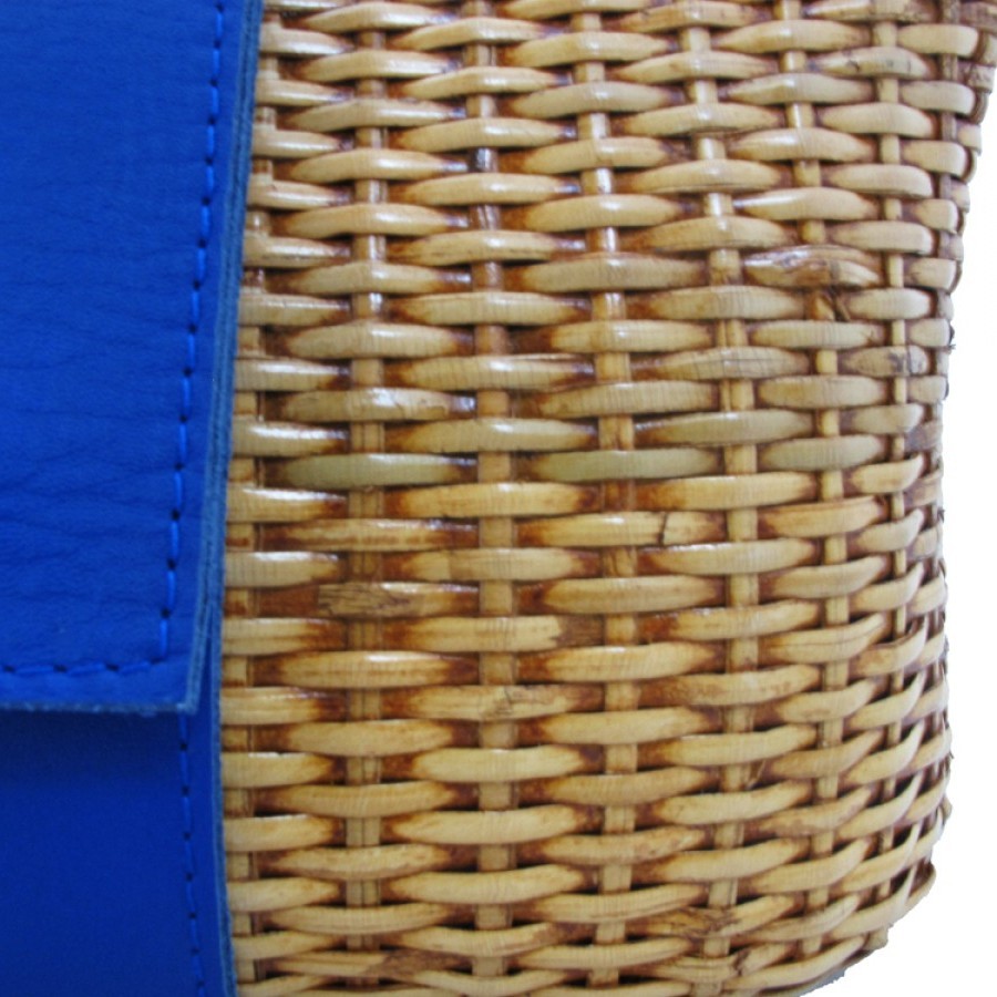 NANNO CLUTCH (BLUE)