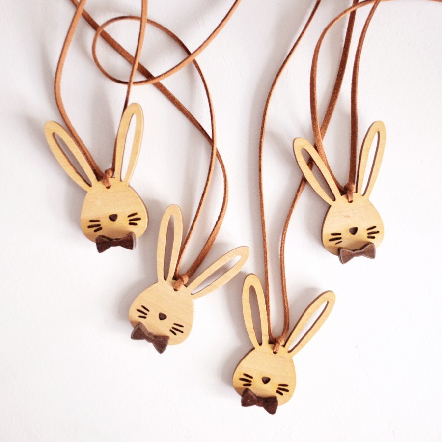 Cute Wooden Necklace (Rabbit)