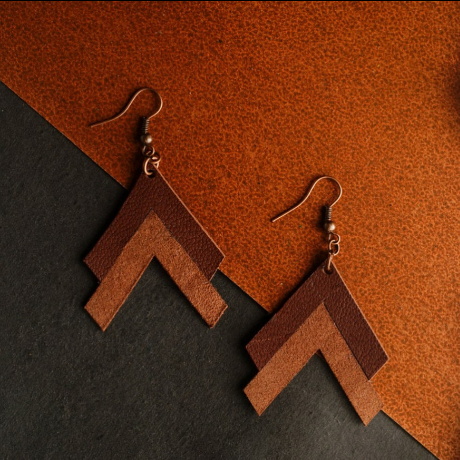 TRIKONA Leather Earrings/Anting Kulit