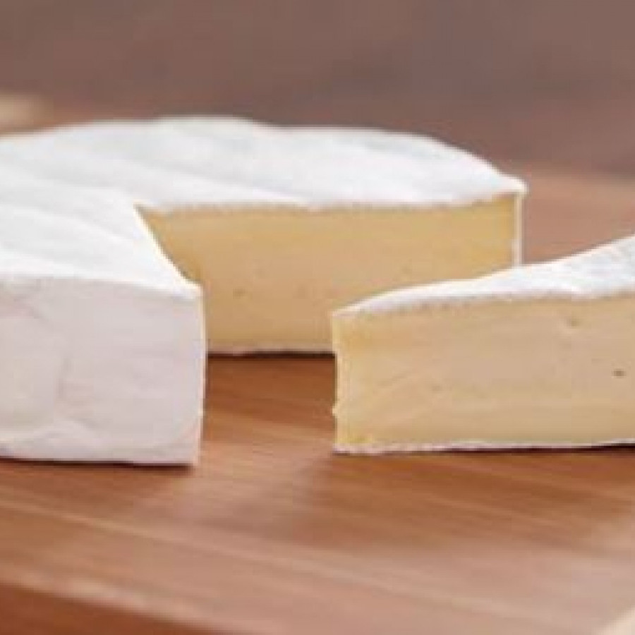 Artisan Made French Style Brie - Keju Brie Khas Perancis - +-220g
