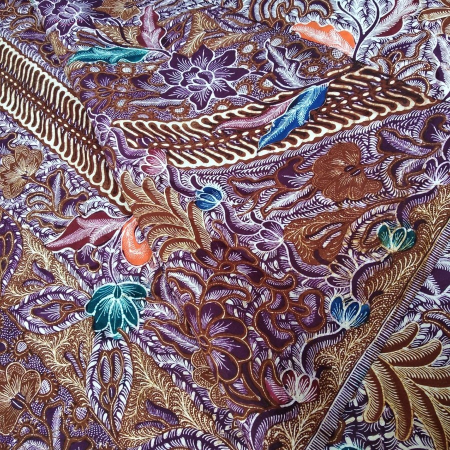 Sarung batik tulis tiganegri Masinan