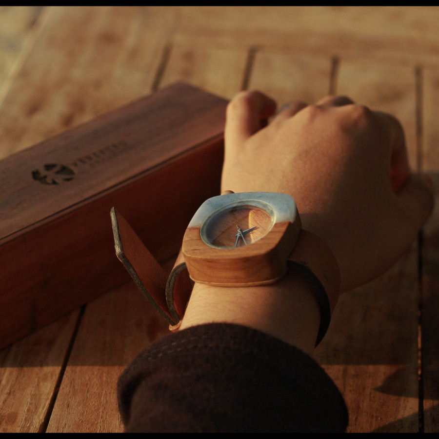 Jam tangan kayu mix resin