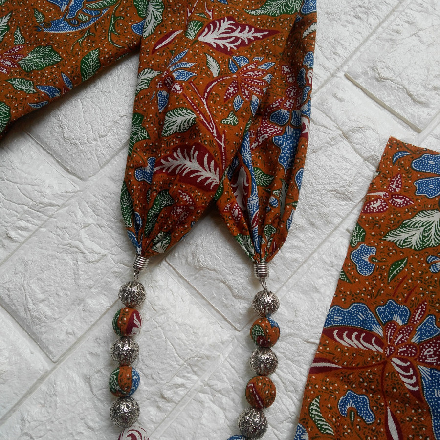 Kalung Batik Rima
