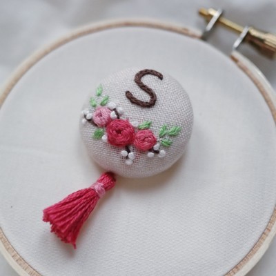 initial-embroidery-button-brooch