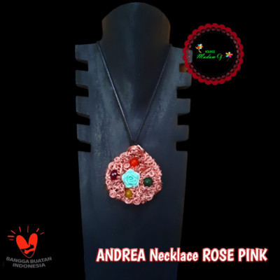 andrea-necklace-rose-pink