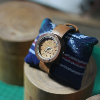 jam-tangan-kayu-handmade