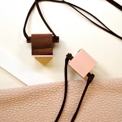 cube-wooden-necklace-i