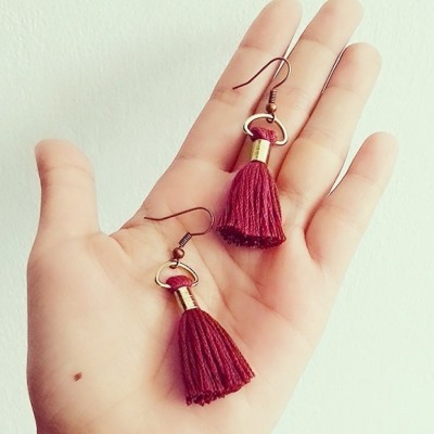 uri-maroon-earrings