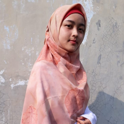 square-hijab-persea-series