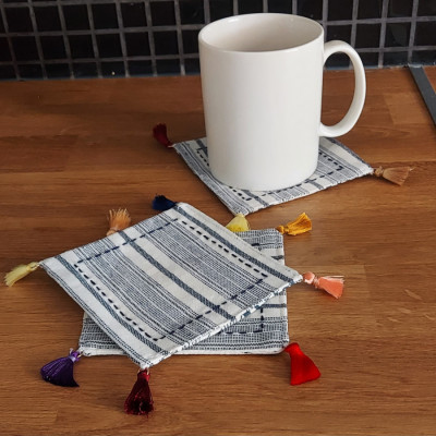 drink-coaster-stripe-tassel-navy